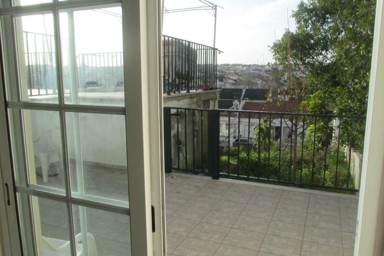 Residencial Marialva Park Hotel Corroios Kültér fotó